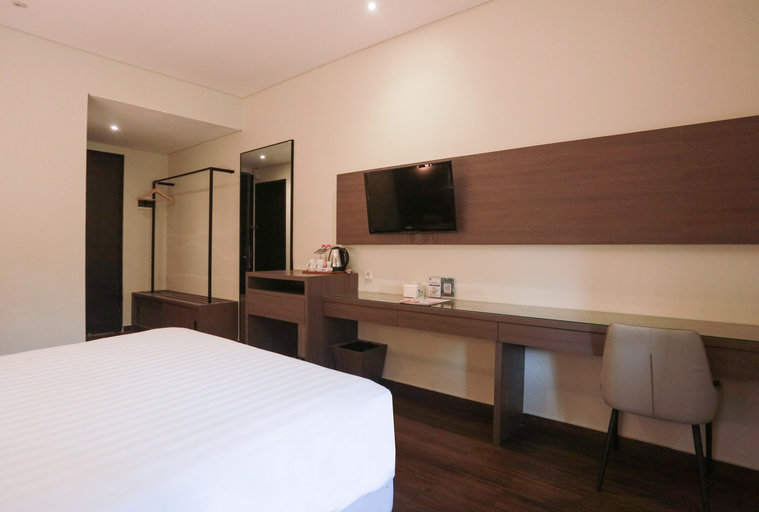 Renovated, Superior, King Bed