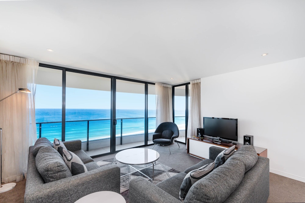 Peppers Broadbeach 37/68
