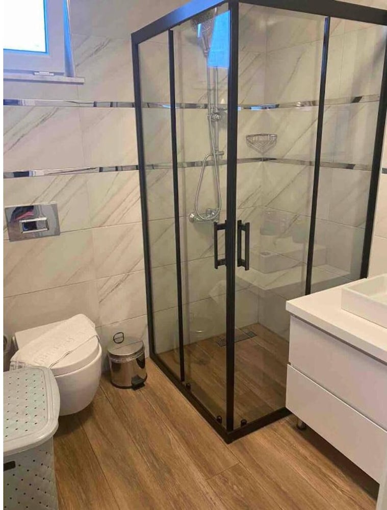 Sun Suites 31/41