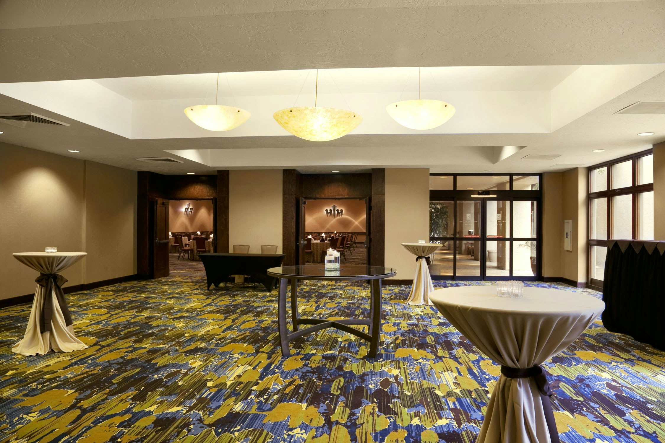 Embassy Suites by Hilton Phoenix Tempe 25/56