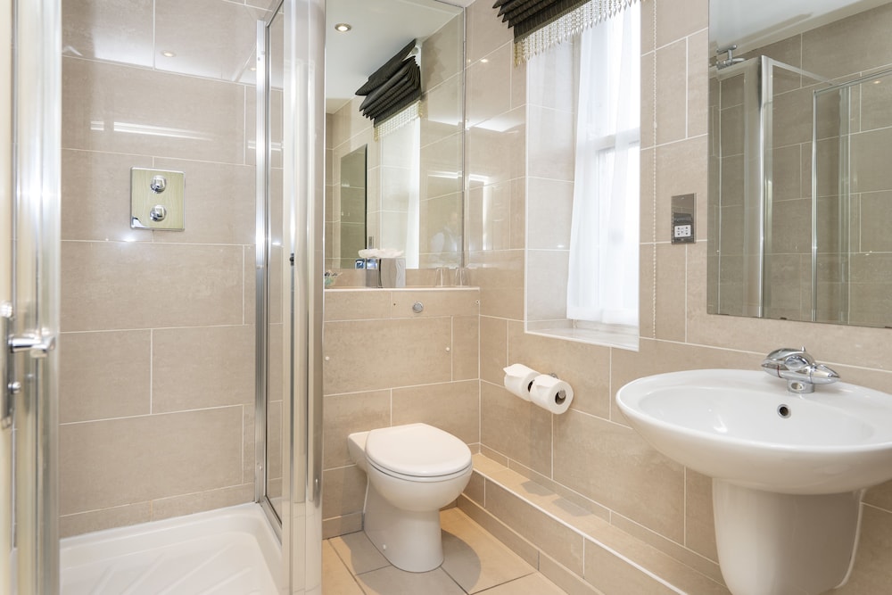 Ringwood Hall Hotel & Spa, BW Signature Collection 18/48