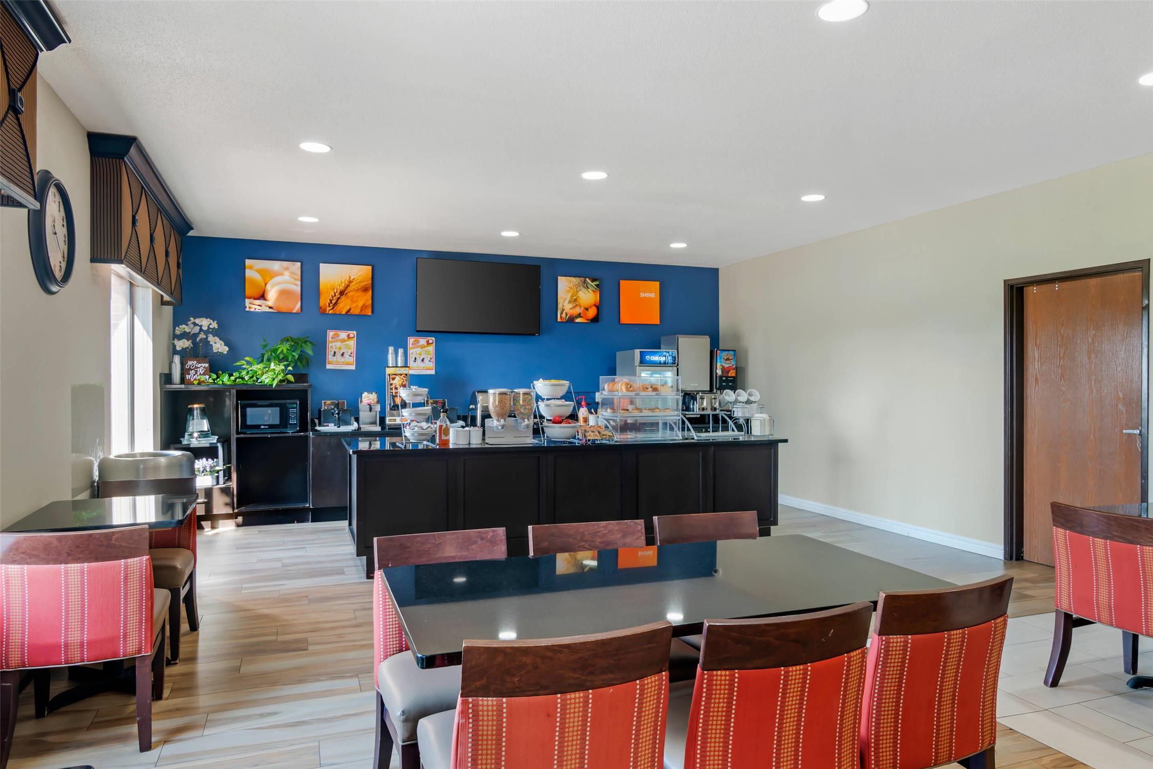 Comfort Suites St Charles-St Louis 29/38