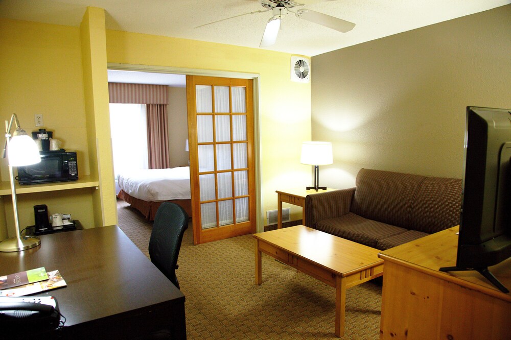 Country Inn & Suites by Radisson, Bloomington-Normal West, IL 41/56