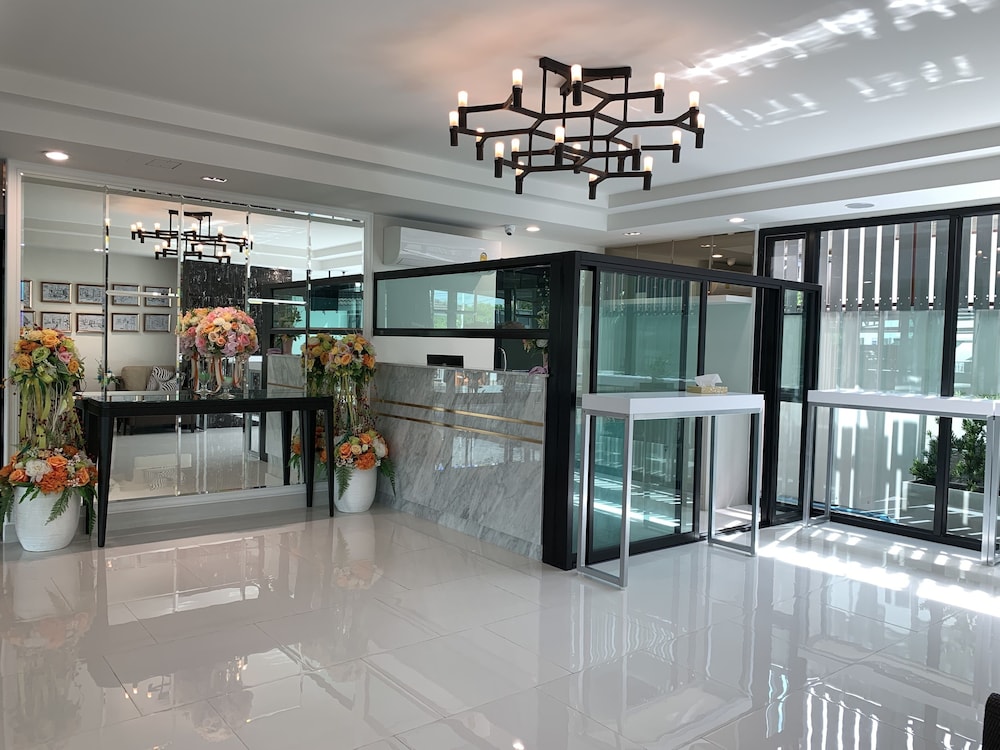 iCare Residence & Hotel 8/41