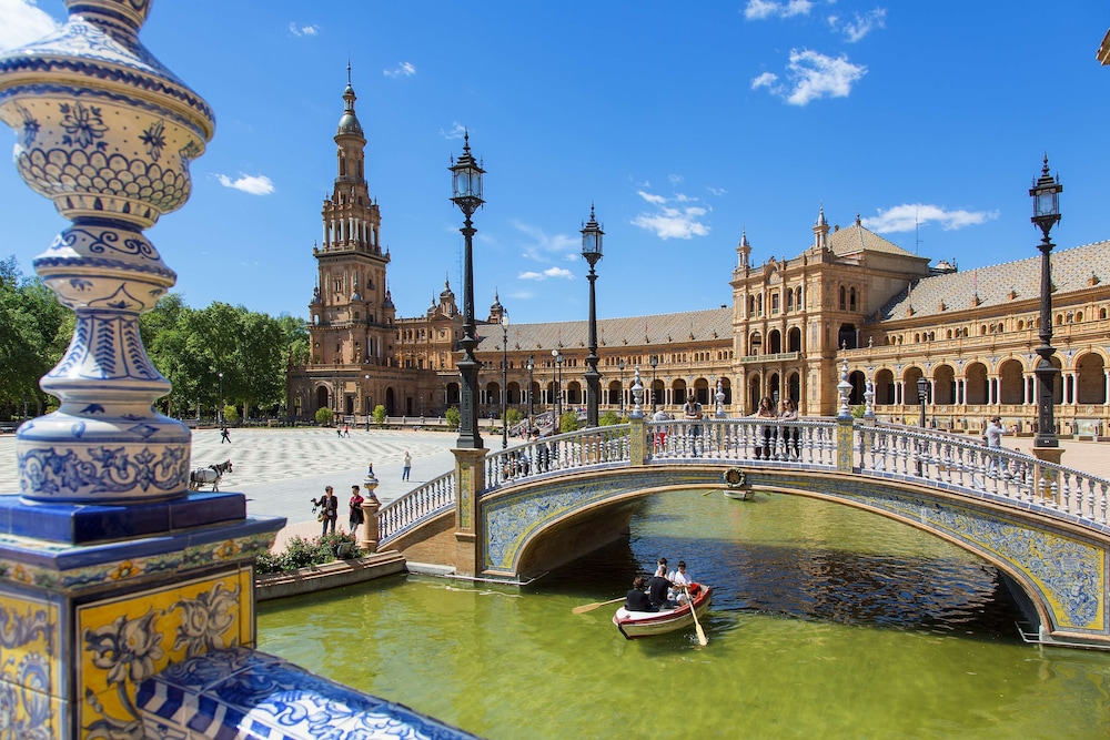 Radisson Collection Hotel, Magdalena Plaza Sevilla 68/73