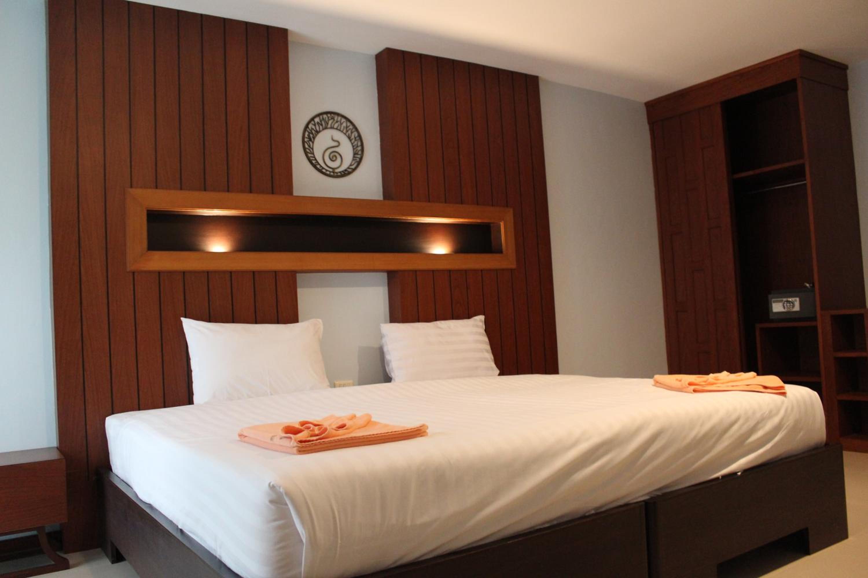 Deva Suites Patong Hotel 9/20