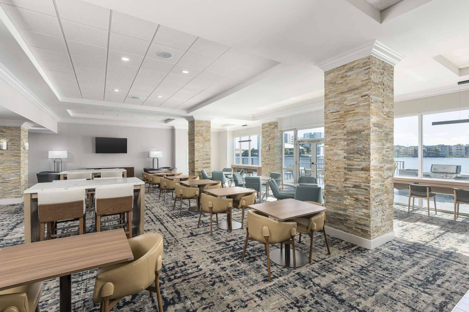 restaurant cafeteria