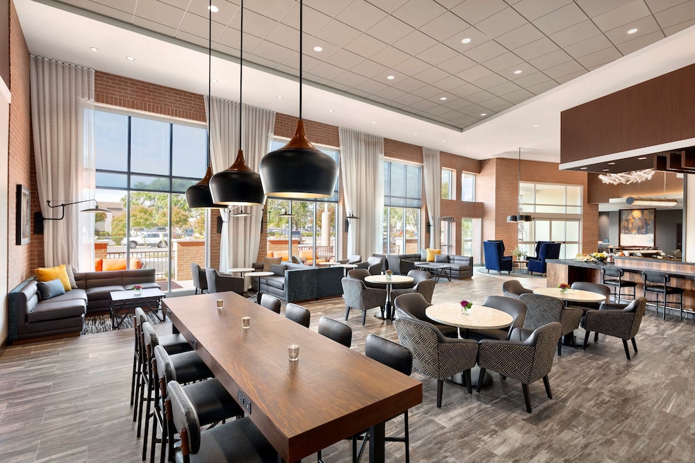 Hyatt Place Vacaville 51/62