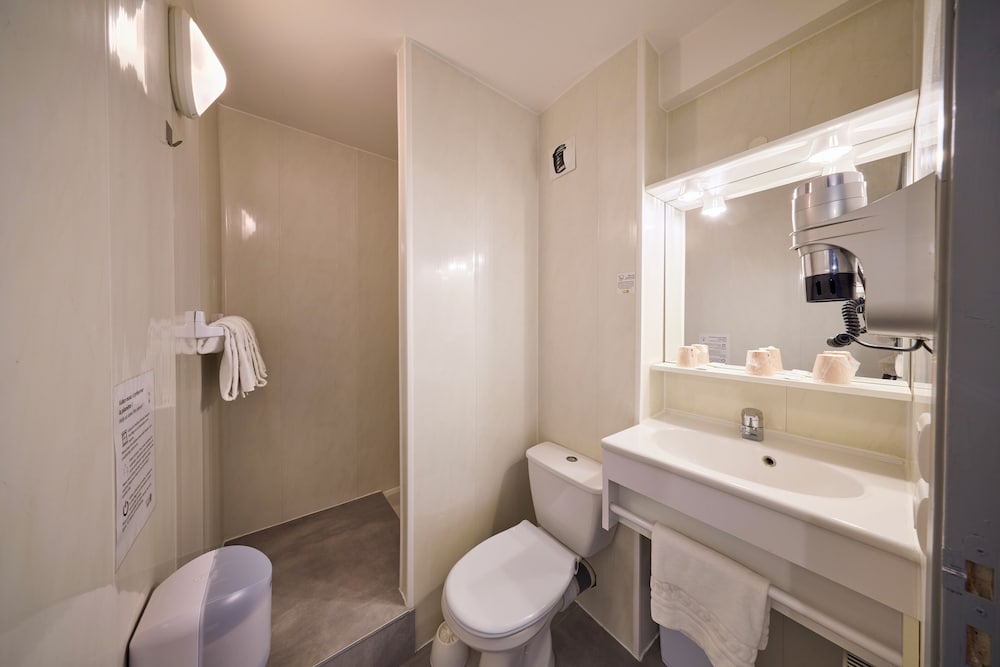 Hotel Eco - A75 45/47