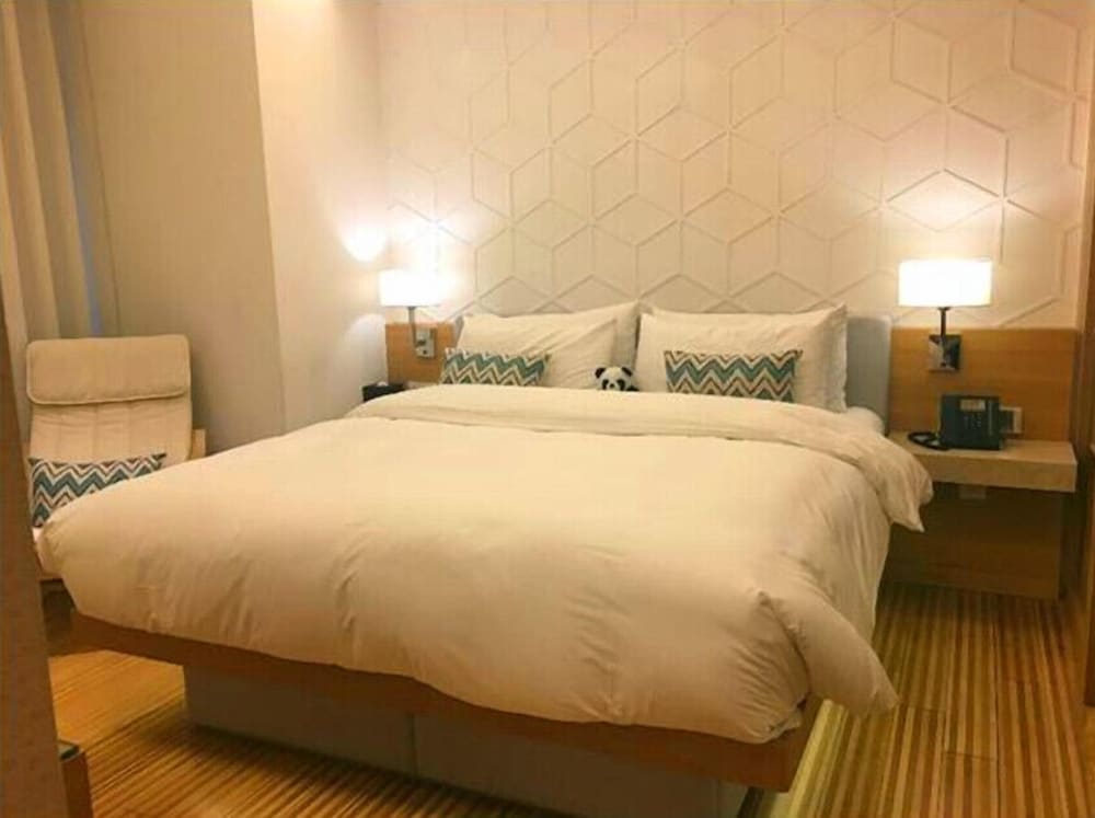 H-Hotel Riverside Chengdu 16/56