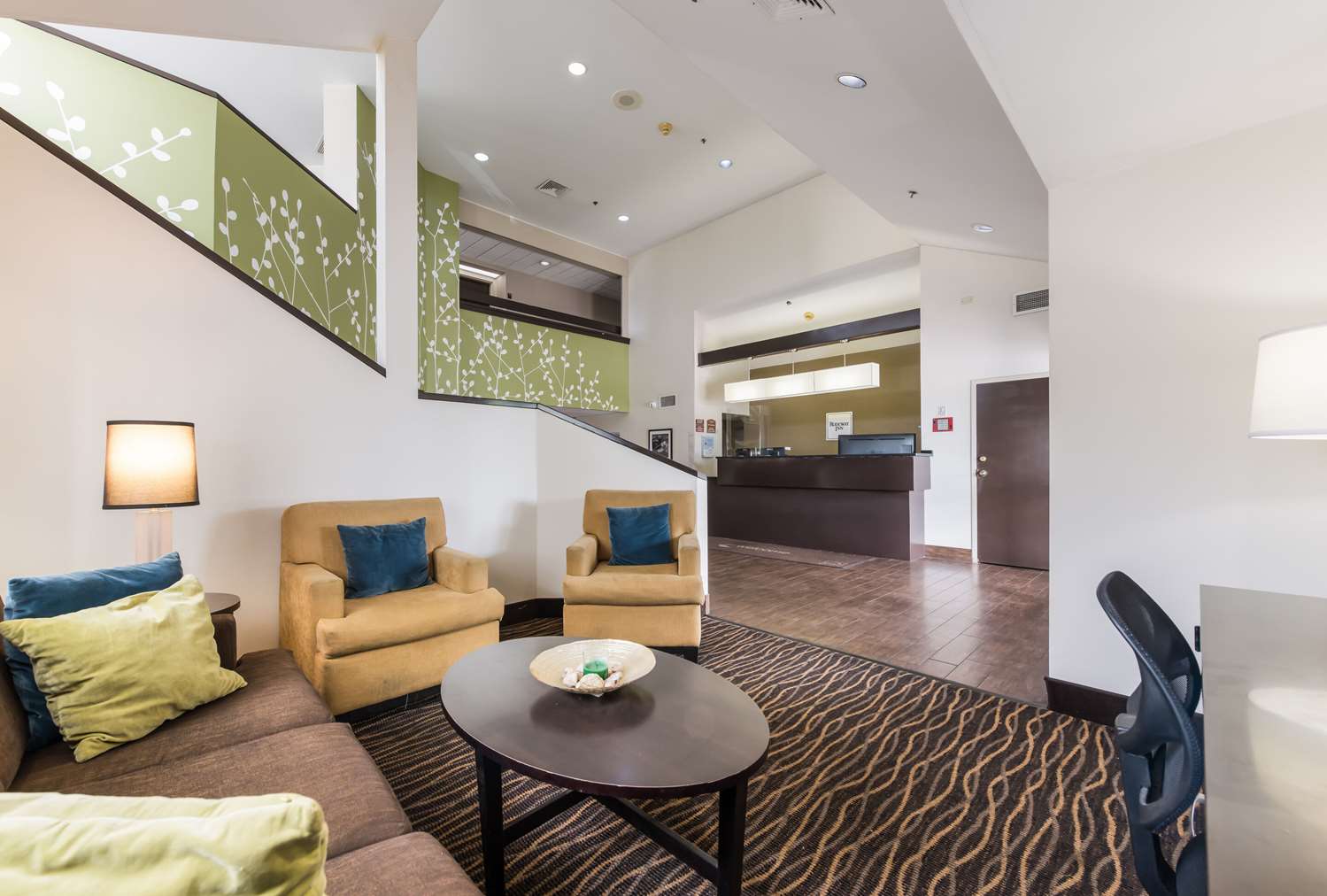 Studio6 Suites - Knoxville, TN - Downtown 25/35