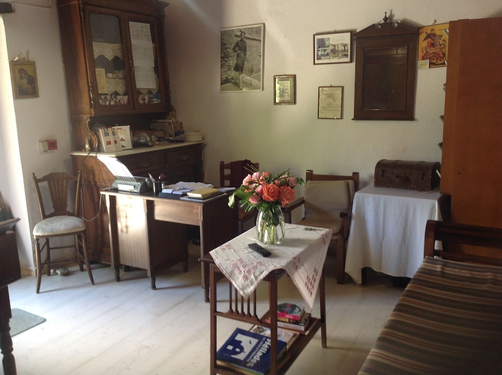 Oasis Guesthouse 17/35