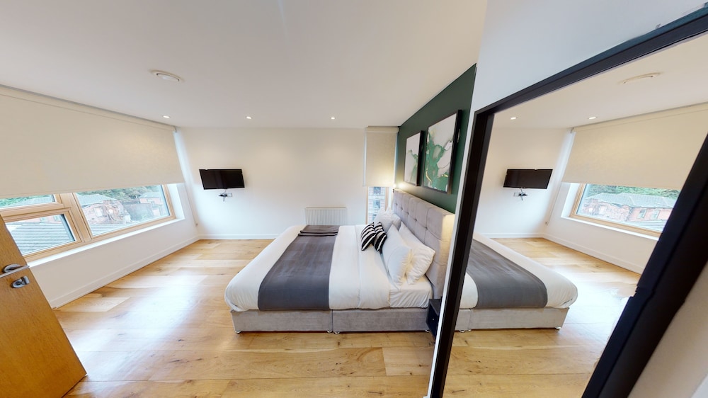 Quay Apartments Manchester 13/68