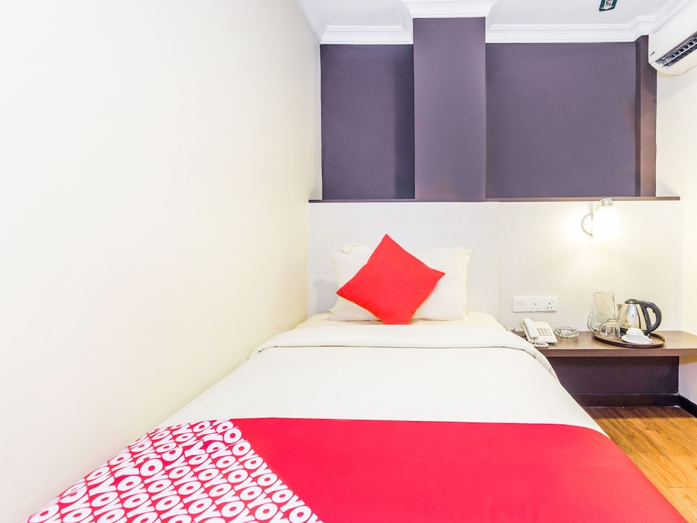 OYO 431 Hotel De Grand Orchard 15/20