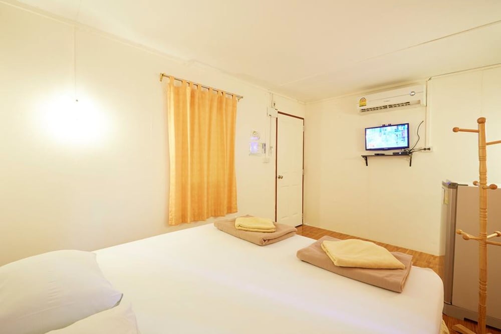 Viking Resort 18/50