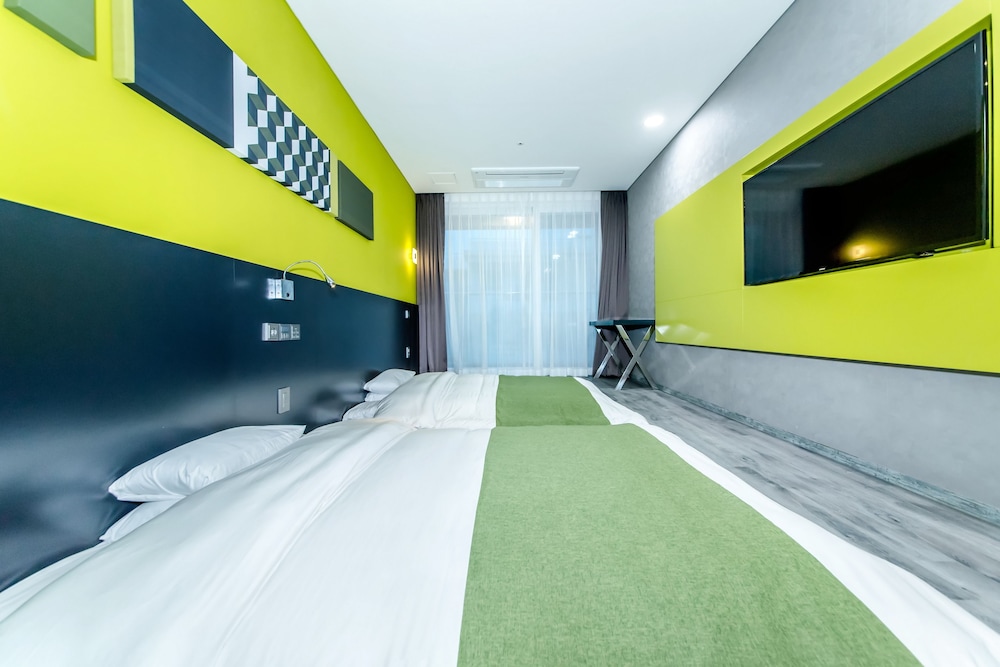 CO-OP CITY HOTEL SEONGSAN 33/71