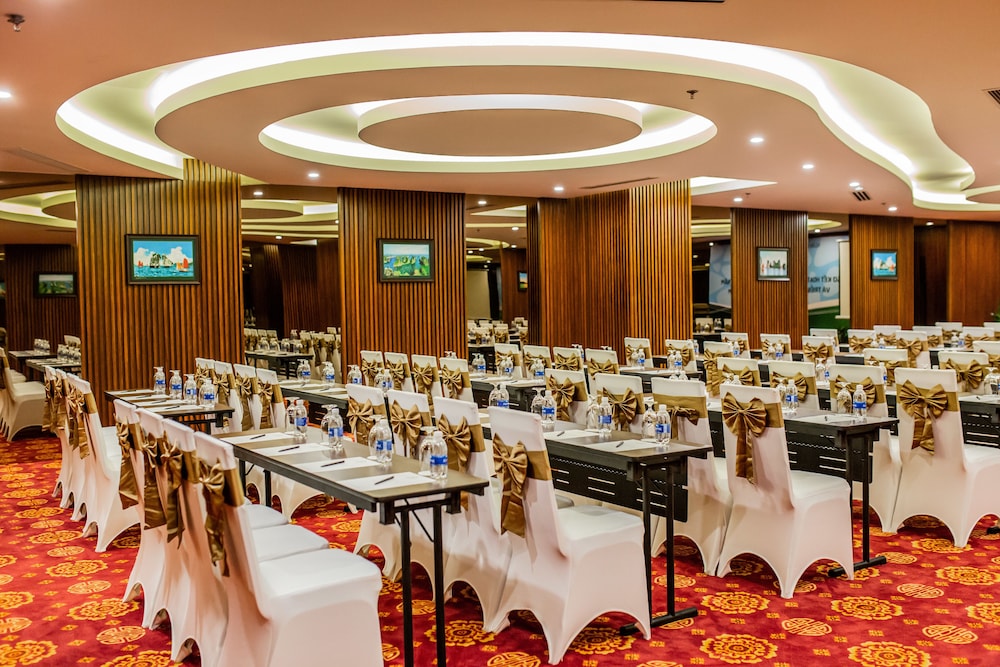 Central Luxury Ha Long Hotel 53/72