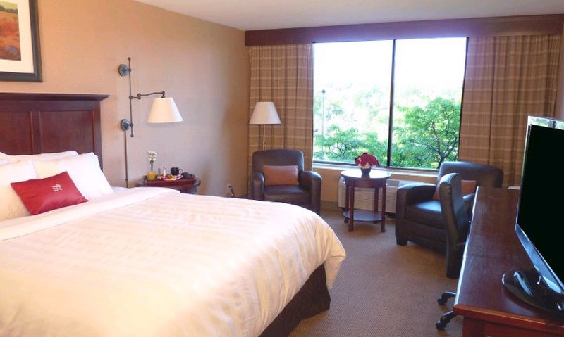 Ramada by Wyndham Cleveland Independence 17/56