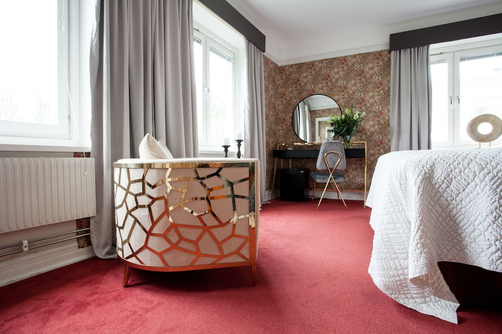 Centric Hotel 34/66