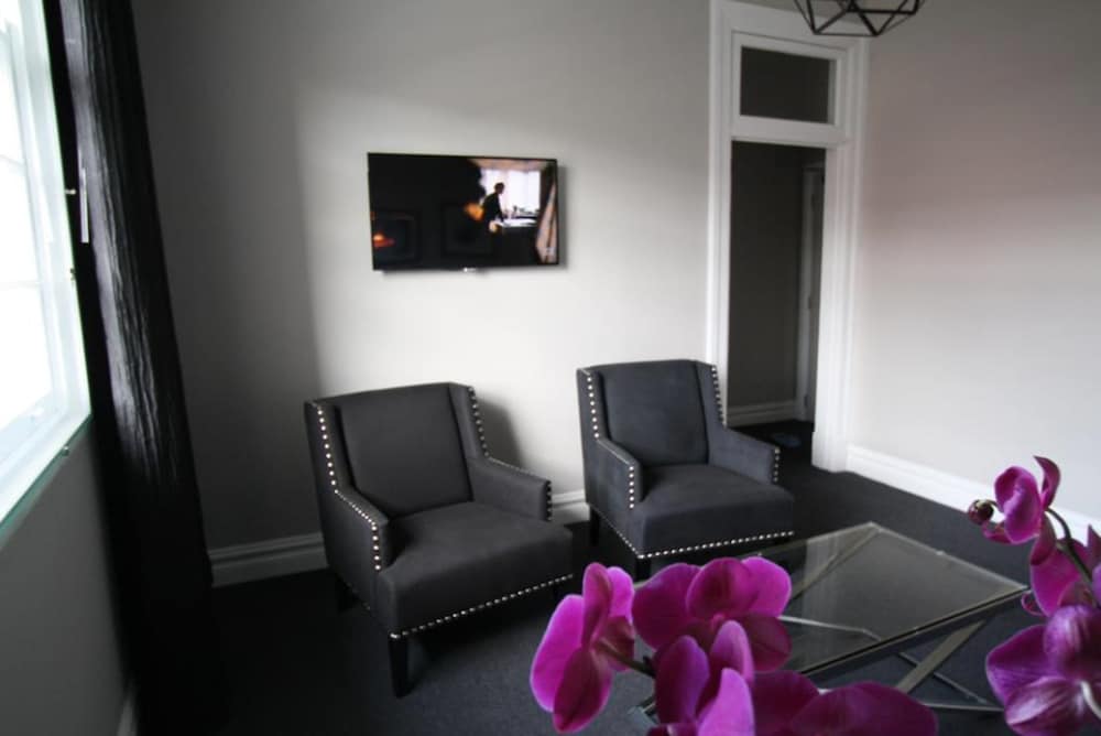 Mrs Banks Boutique Hotel 32/50