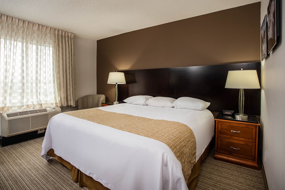 Travelodge By Wyndham Fort Wayne North 6/38