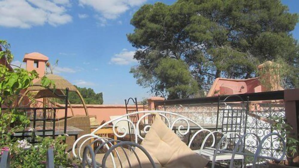Riad Chalymar 33/39