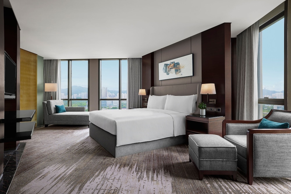 Executive, King Bed, City View
