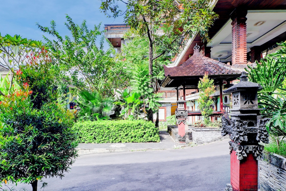 Collection O Bali near Terminal Ubung formerly Batukaru Garden Hotel 84/89