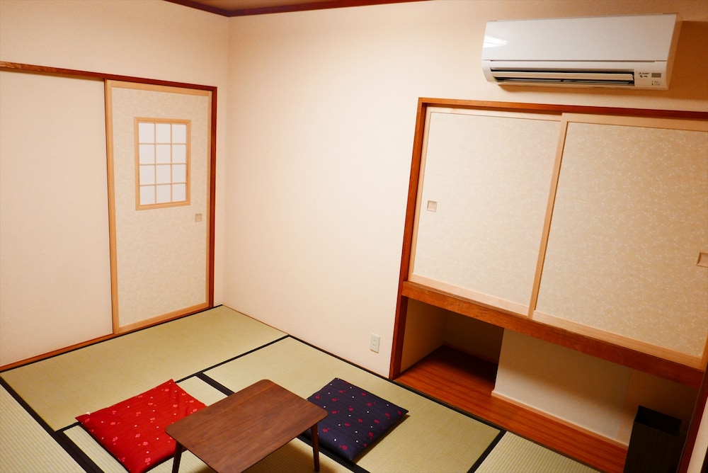 Quality Hostel Ks House Takayama Oasis 48/68