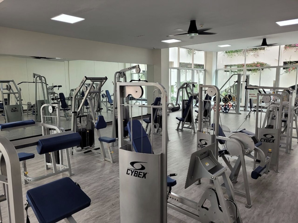 DYNASTY GRANDE HOTEL 30/45