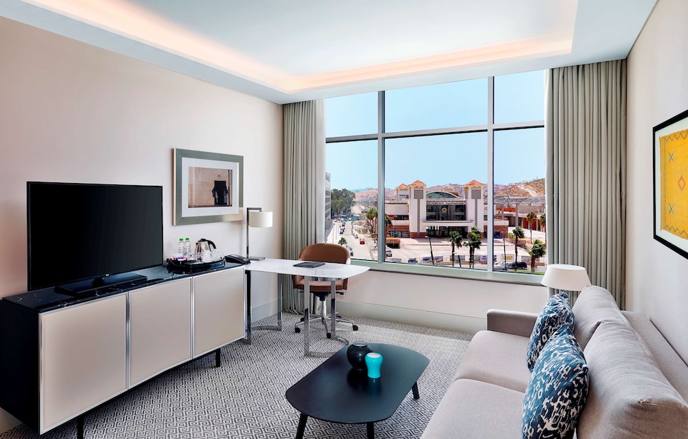 Hilton Tanger City Center Hotel And Residences 32/53