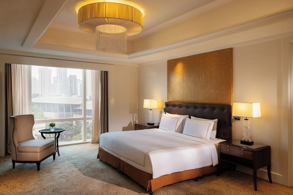 جناح رئاسي بسرير مزدوج بغرفة نوم واحدة