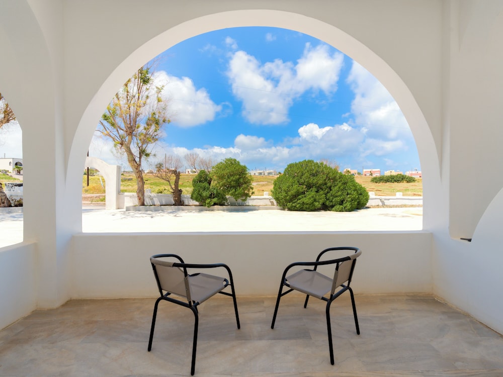 Anamar Santorini Hotel 9/57