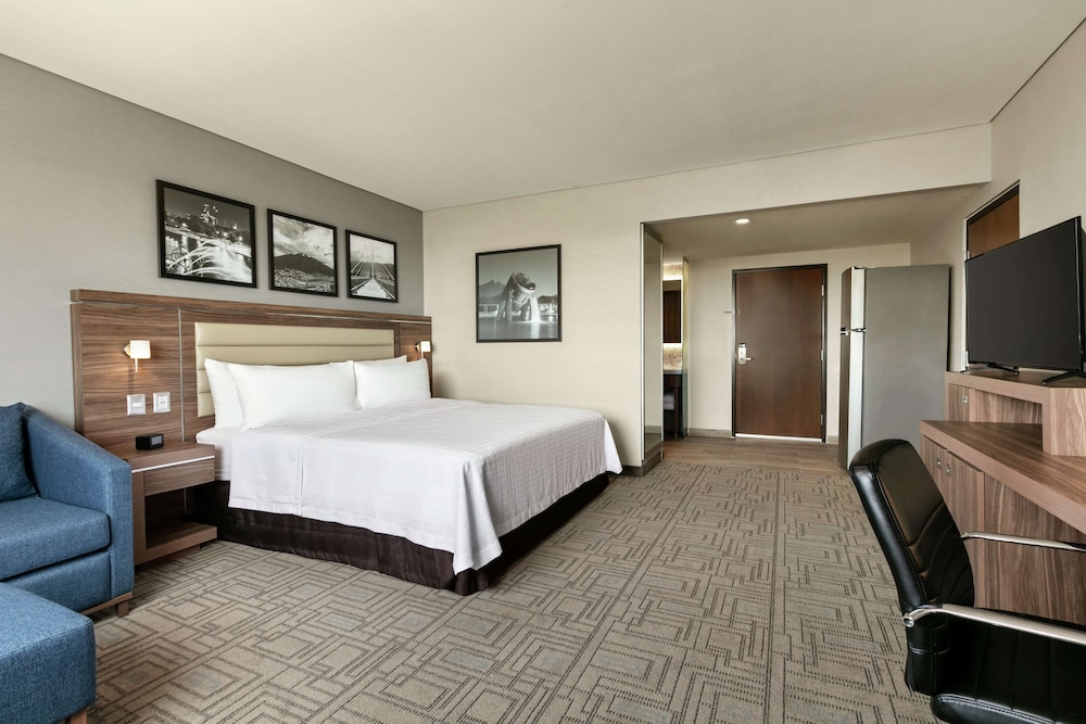 Hampton Inn by Hilton Monterrey Apodaca 10/41