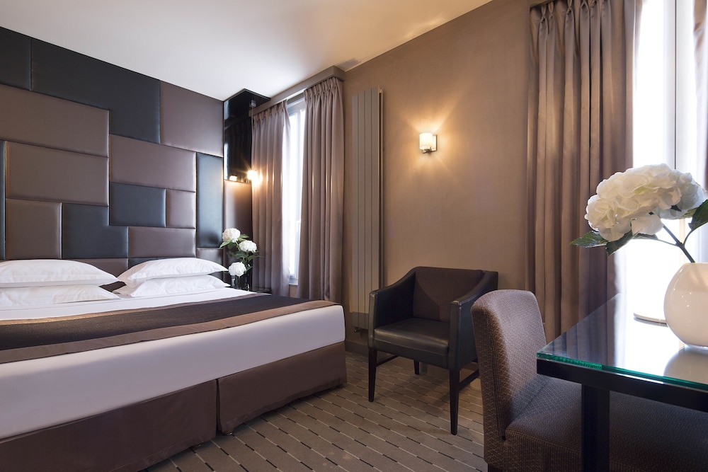 Hotel A La Villa Des Artistes 36/72