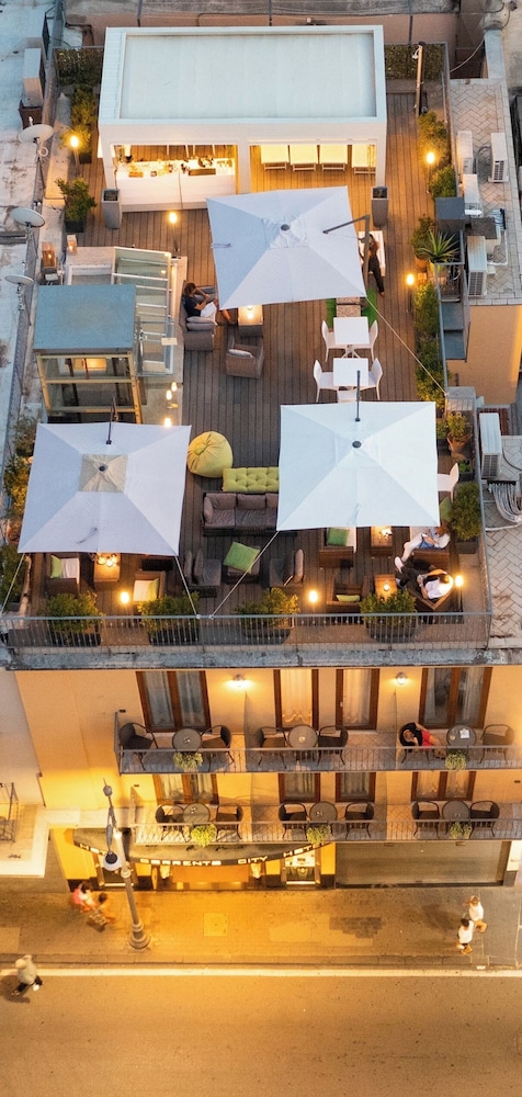Sorrento City Hotel 4/76