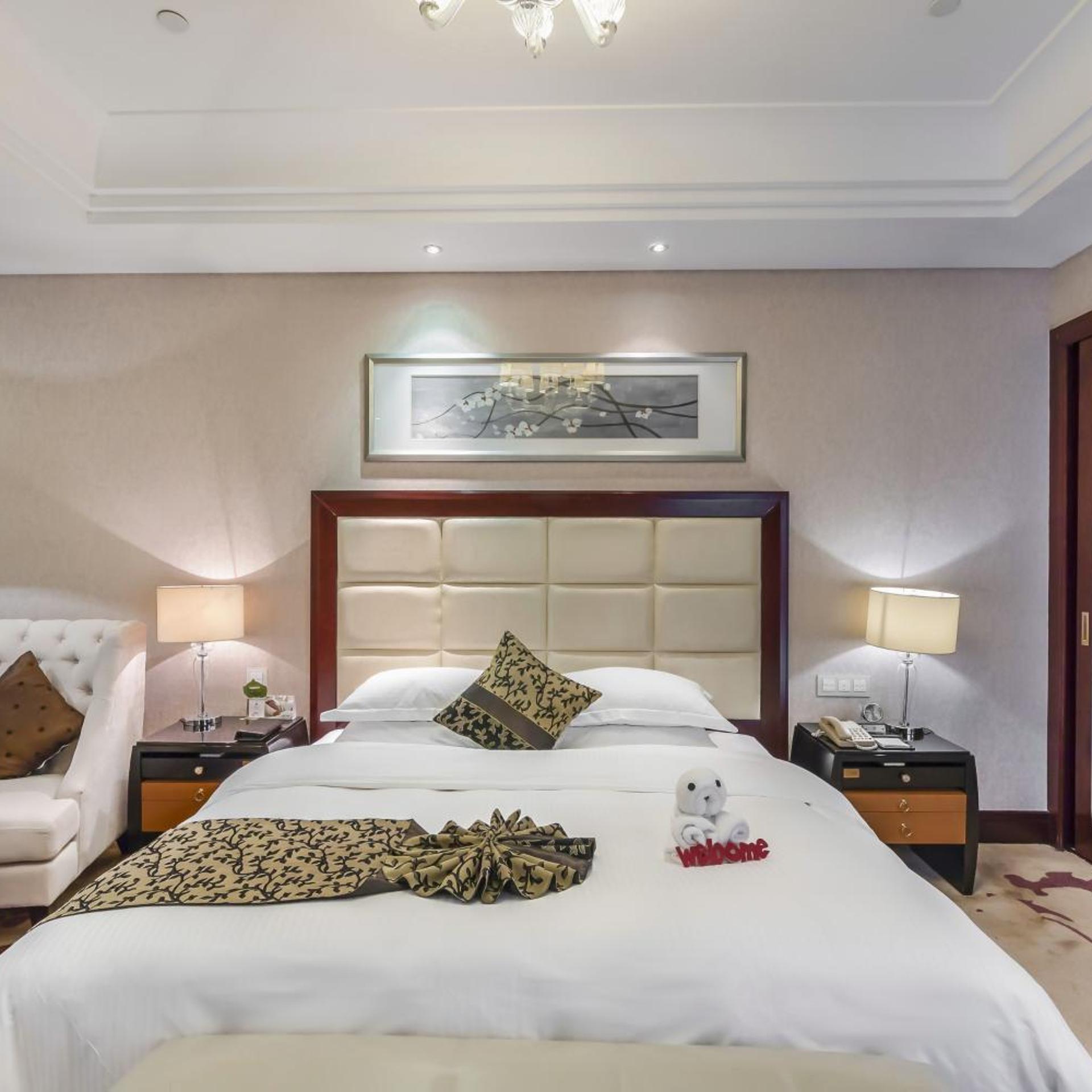 Wyndham Xinyang Downtown 10/59