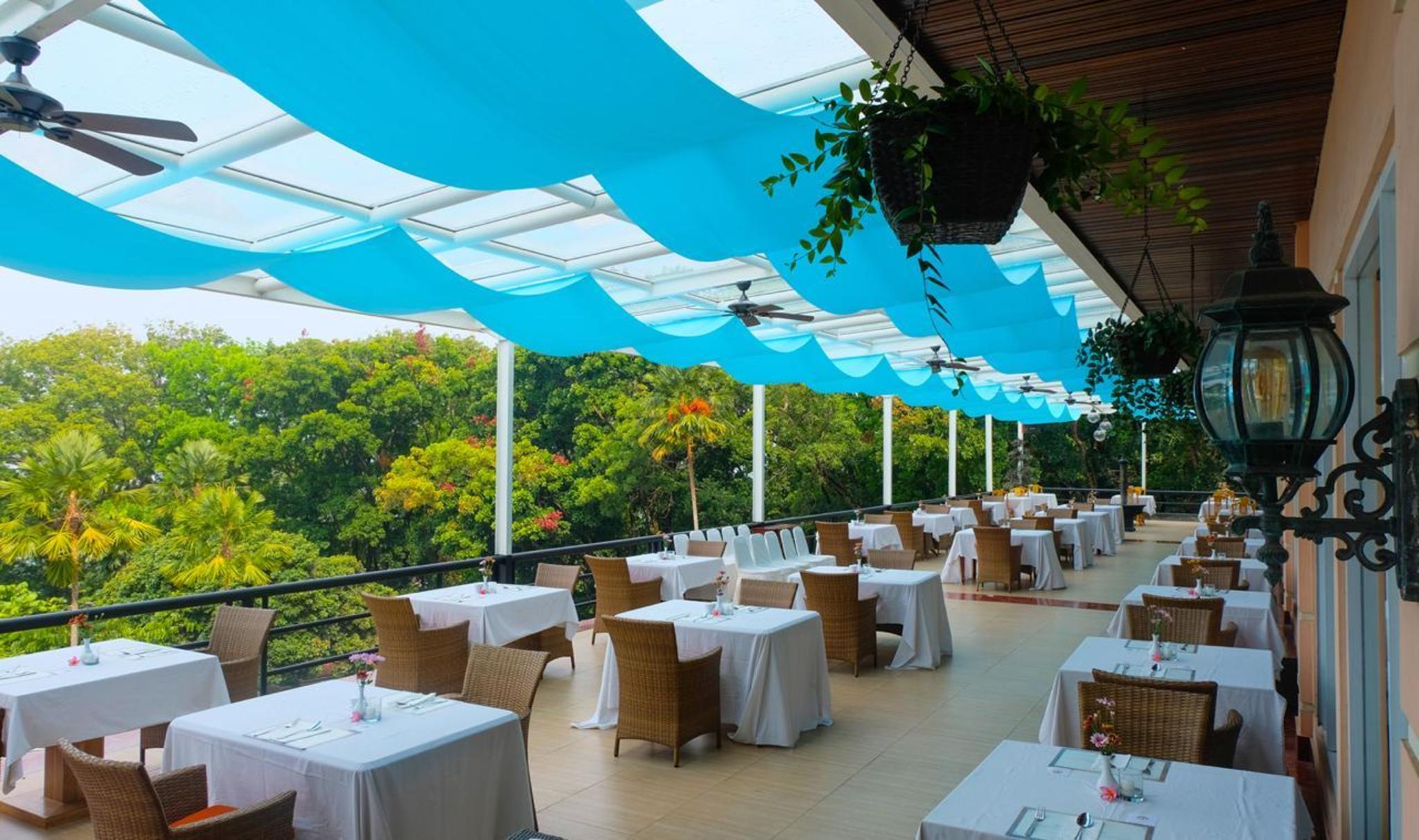 Royal Senyiur Hotel 16/18