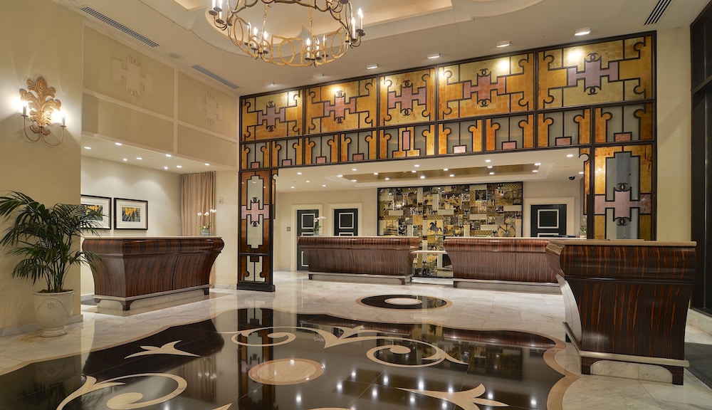 Loews New Orleans Hotel 12/72