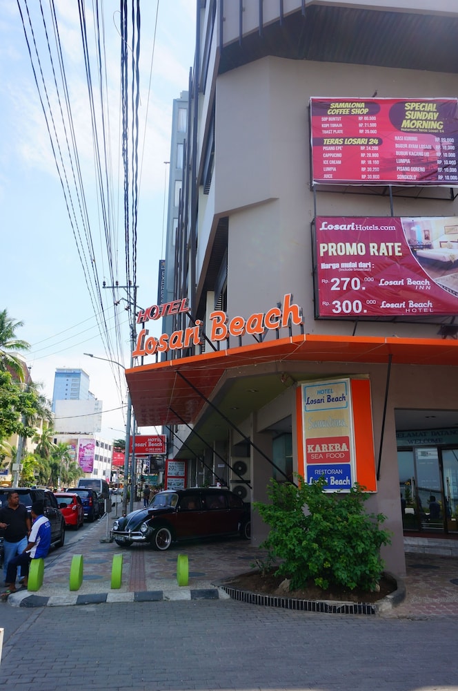 Losari Beach Inn photo4