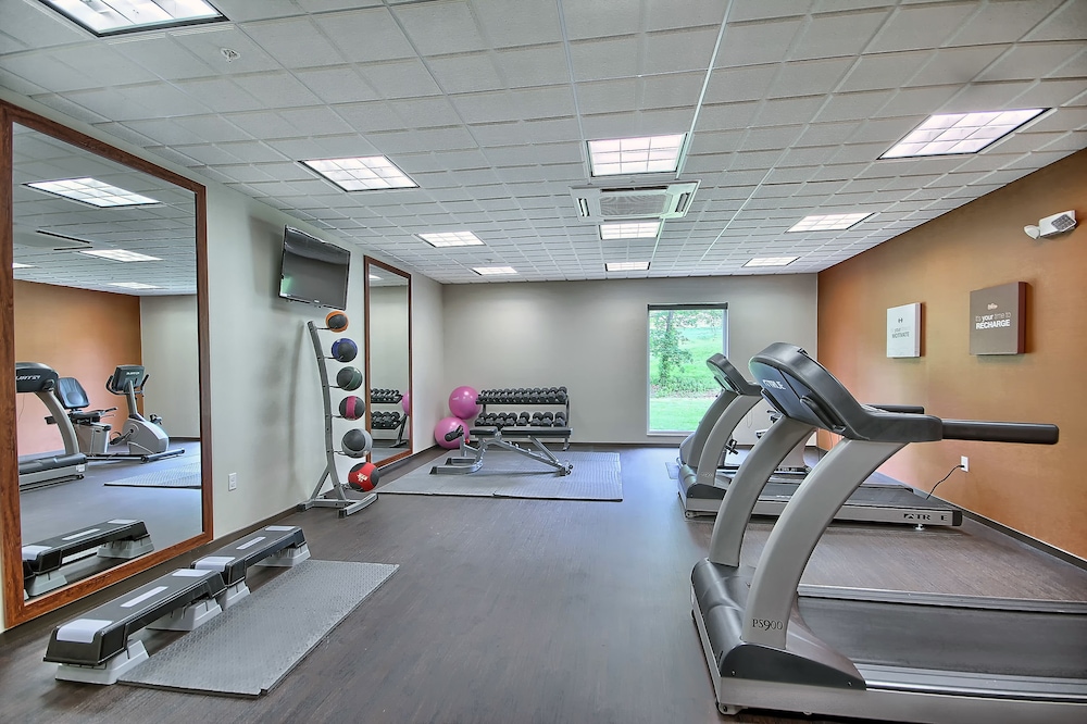 Comfort Suites Marietta Parkersburg 23/49