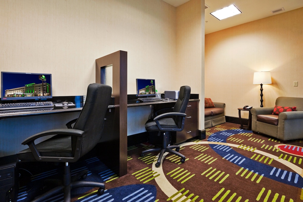 Holiday Inn Hotel And Suites Waco Northwest 47/59