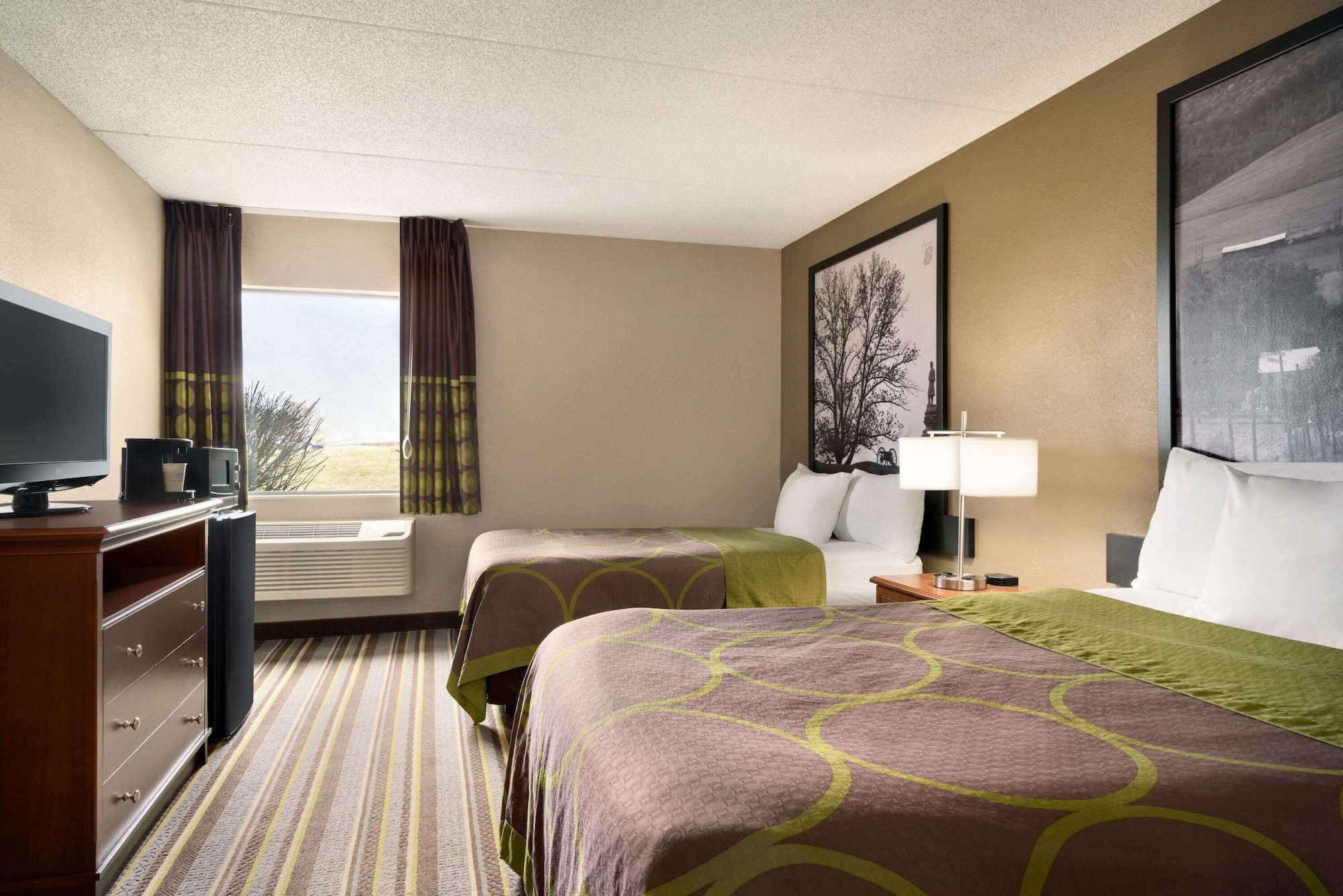 غرفة بسريرين مزدوجين لذوي الإعاقة، Super 8 By Wyndham Chambersburg I-81 2/6