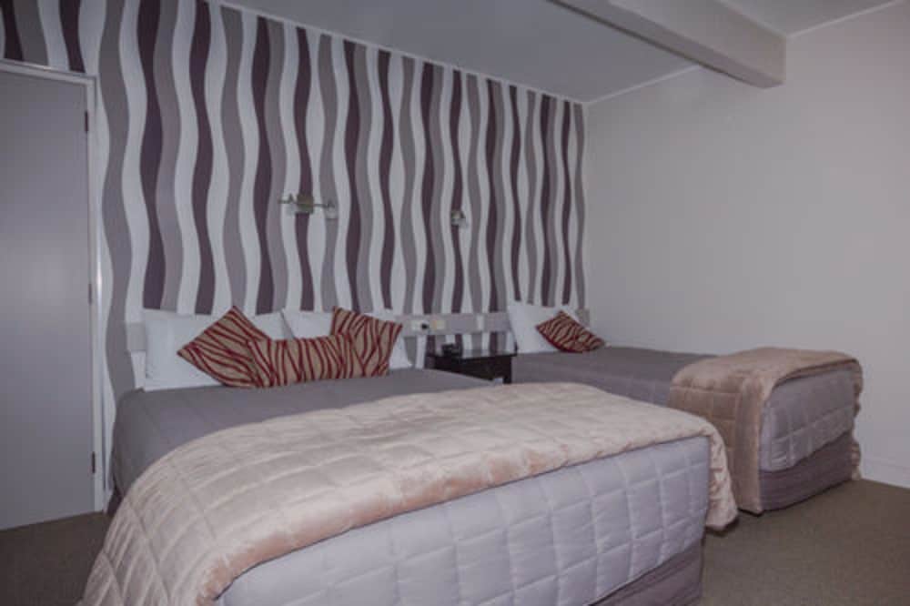 Earnslaw Lodge 9/50