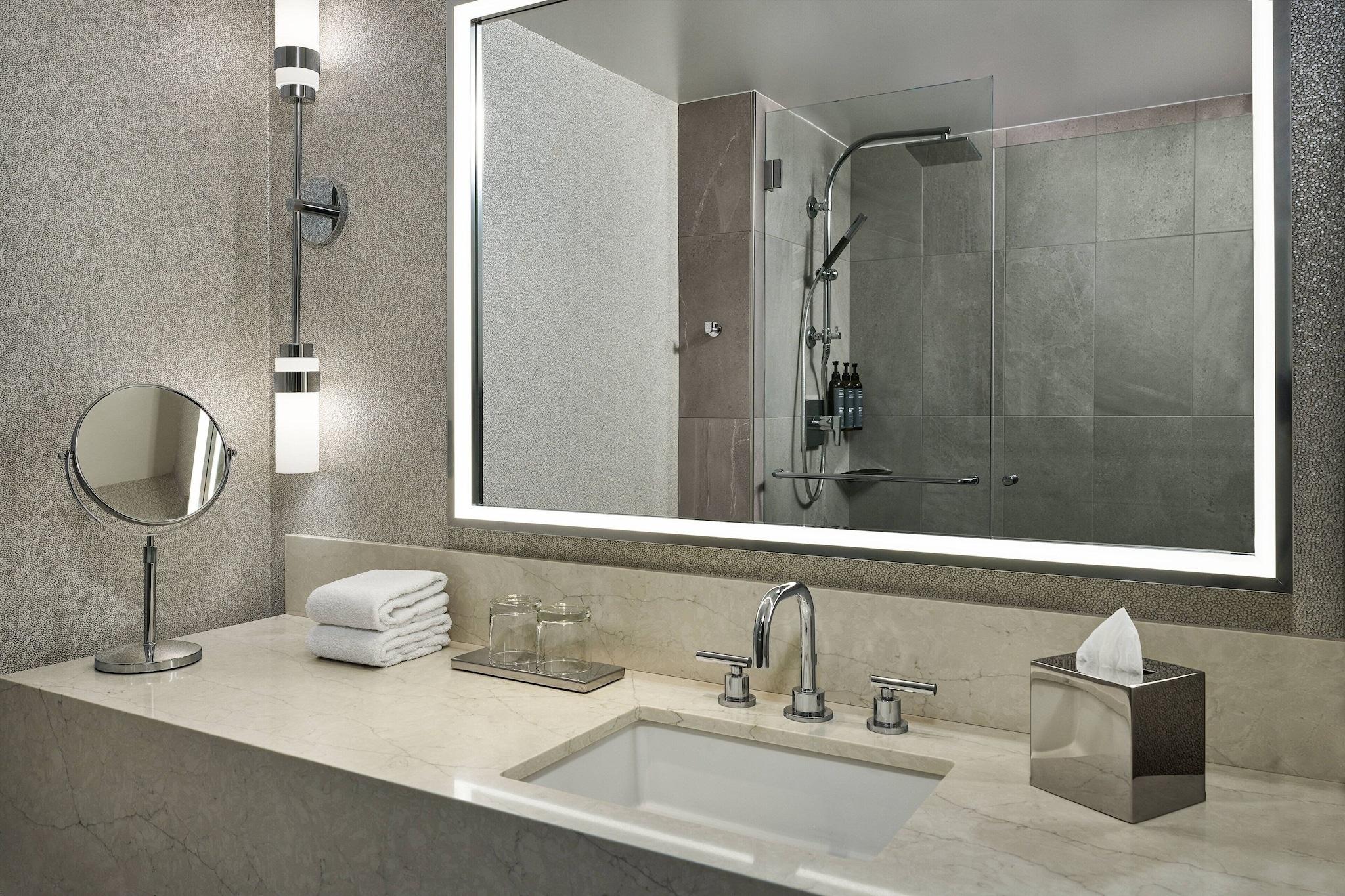 غرفة غراند بسرير مزدوج، The Westin Bellevue 2/2