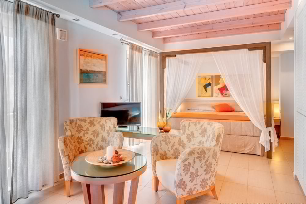 Nissaki Beach Hotel 50/63