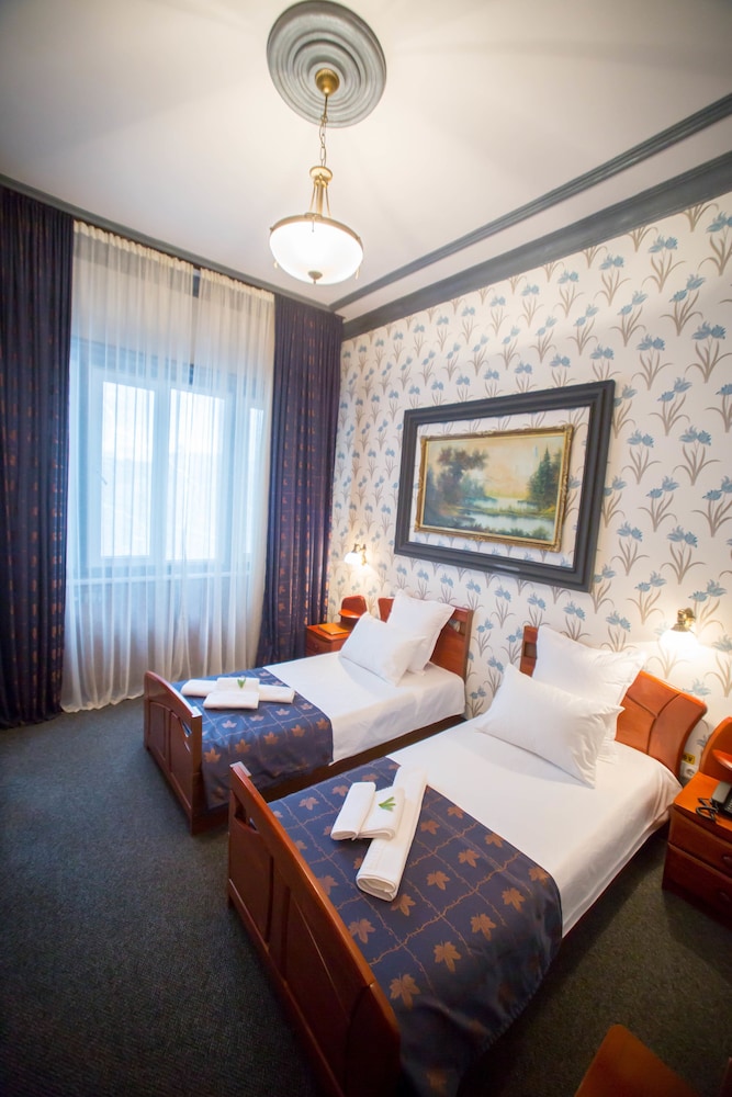 Bucharest Comfort Suites 18/66