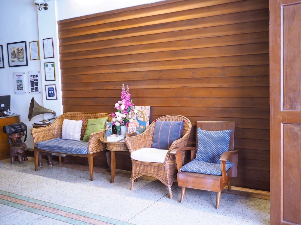 Rustic Guesthouse 30/50