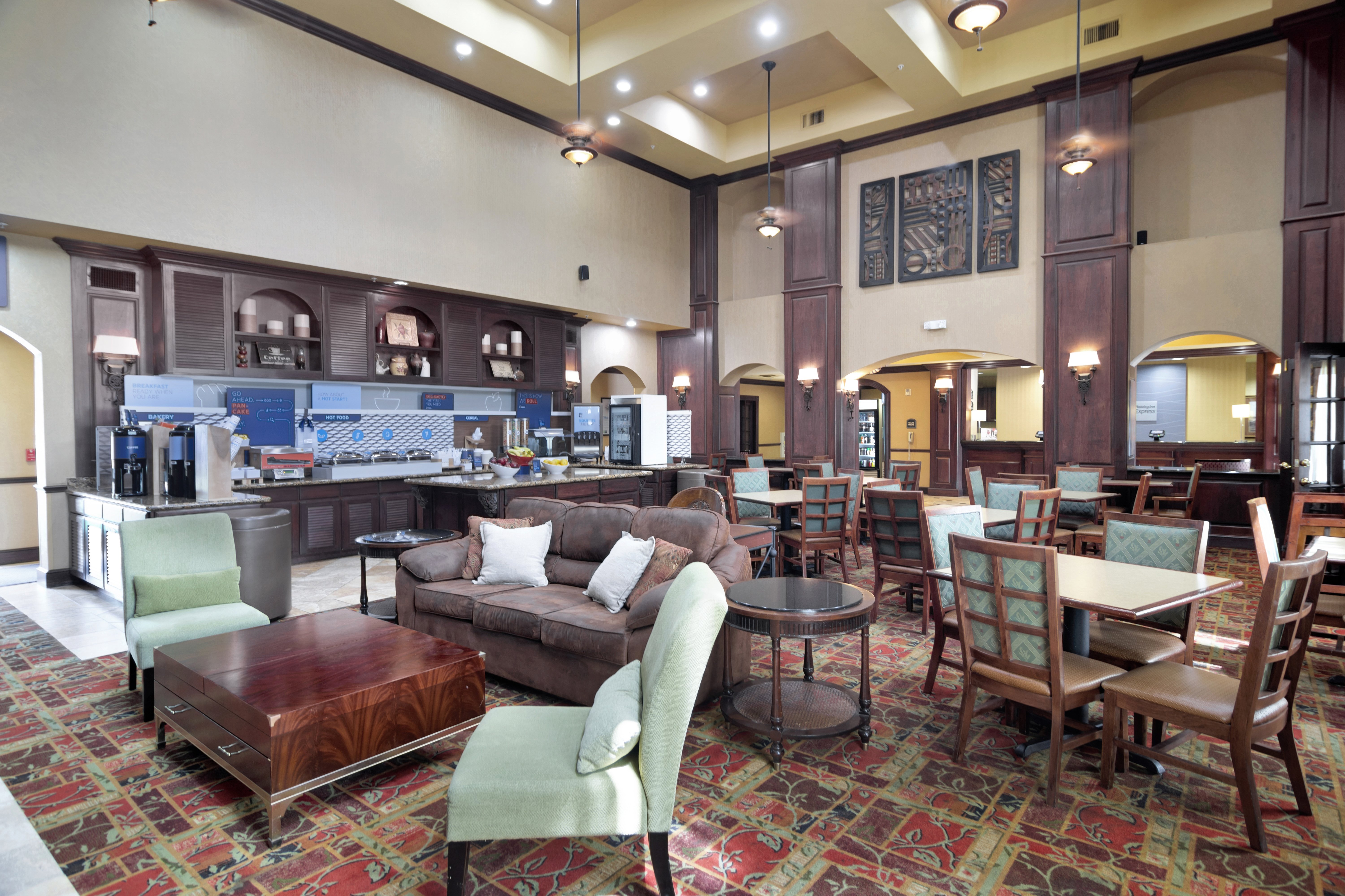 Holiday Inn Express Hotel And Suites Dfw West Hurst 56/74