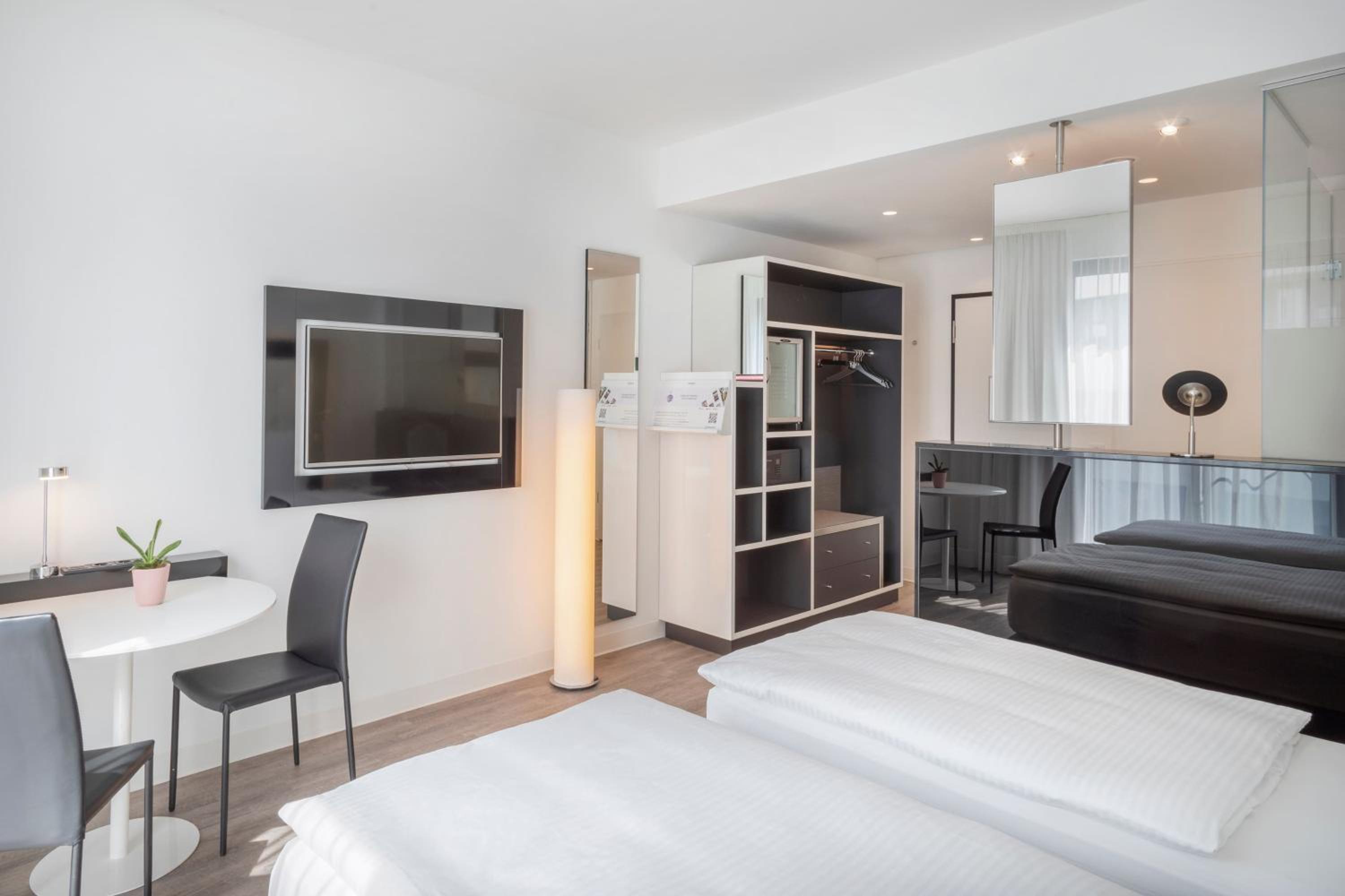 Innside, Queen Bed، INNSiDE Frankfurt Ostend 3/4